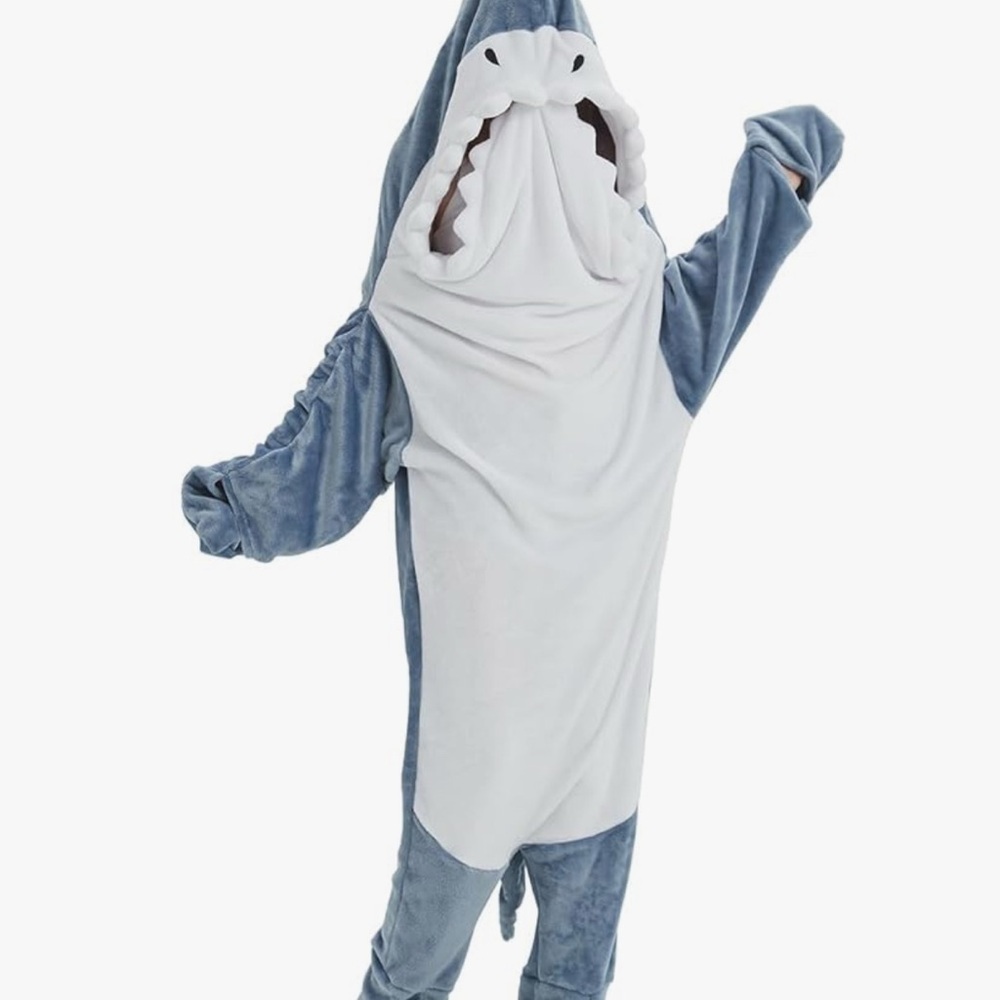 NWOT Shark Plush One Piece Oversized Footie Pajama Costume SZ XS Grey White - Picture 3 of 10